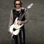 STEVE VAI