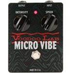 John Butler joue avec une Microvibe Voodoo Lab