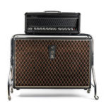Harrison joue avec un Vox UL730
