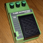 Gallagher joue avec un Tube Screamer