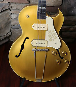 Scotty Moore adore sa ES-295