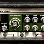 Greenwood se sert d'un Roland Space Echo