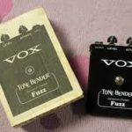 Asheton joue avec un Tonebender Vox