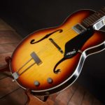 Mike Campbell joue avce une Gretsch 6186 Clipper - instruments de musique