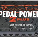 Mike Campbell joue avec un Voodoo Lab Pedal Power AC -amazon