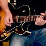 Andy Summer joue avec une Gibson ES-175-steve-howe-signature-youtube