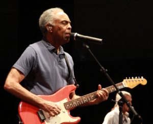 Gilberto_Gil_en_concert_le_19_juillet_-wikipedia