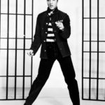 Elvis_Presley_promoting_Jailhouse_Rock - soundsfinder - wikipedia